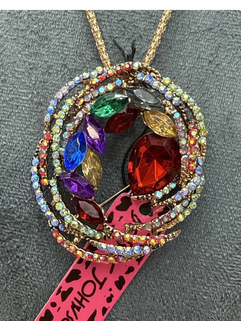 Betsy Johnson rare Multicolor Crystal Wreath Pendant brooch Necklace - - Picture 13 of 14